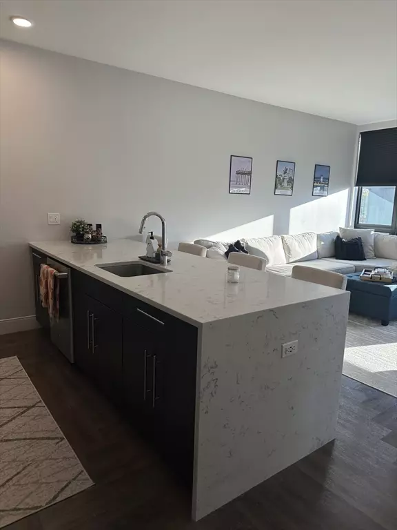 Boston, MA 02124,1973 Dorchester Avenue #5004