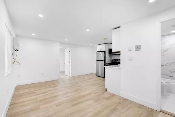 Lynn, MA 01902,55 Broad Street #16