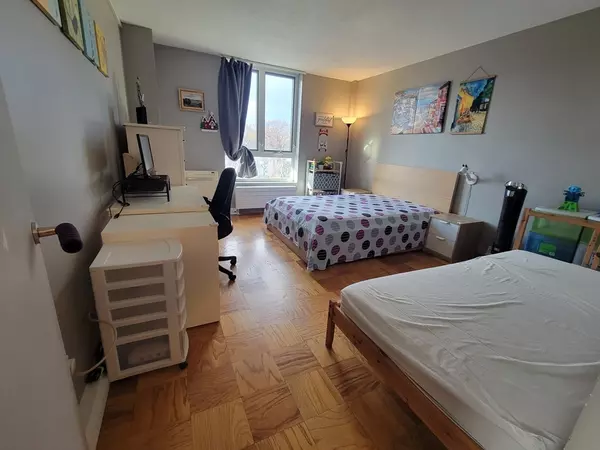 Brookline, MA 02446,60 Babcock Street #32