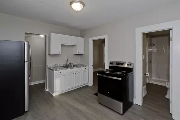 Springfield, MA 01109,81 Hayden Ave