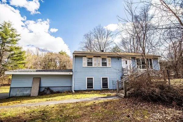 68 Hudson Rd, Stow, MA 01775