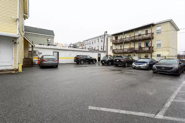 Lowell, MA 01854,167-171 Salem St