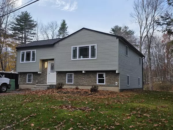 7 Trues Pkwy, Sandown, NH 03873