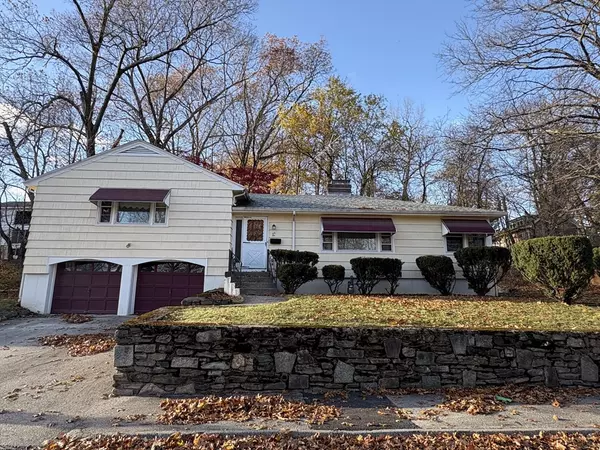 22 Roy St, Worcester, MA 01603