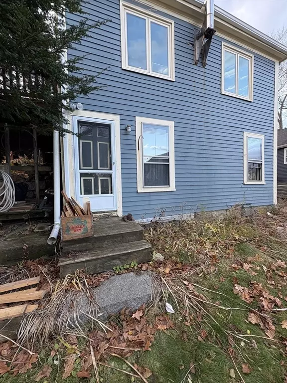 Rockport, MA 01966,15 Granite St