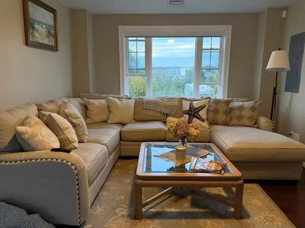 Marshfield, MA 02050,345 Plymouth Ave. #345