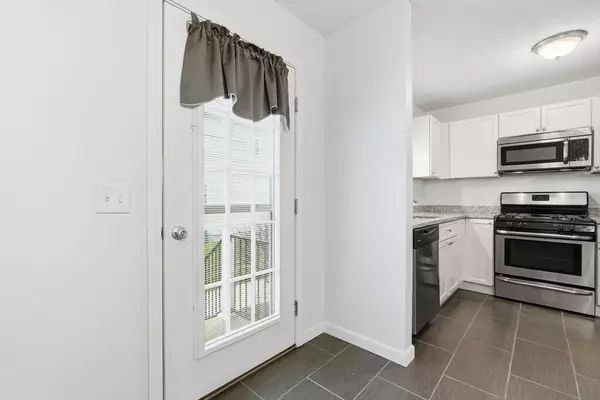 Palmer, MA 01069,3078 Main St #B