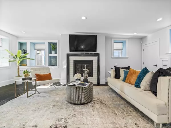 Boston, MA 02124,131 Centre Street