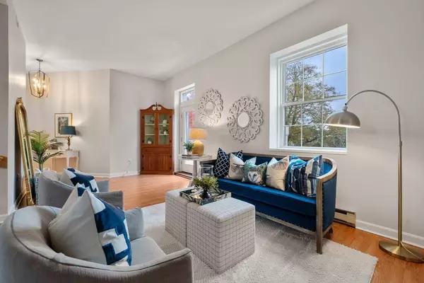 Duxbury, MA 02332,100 Parks St #32