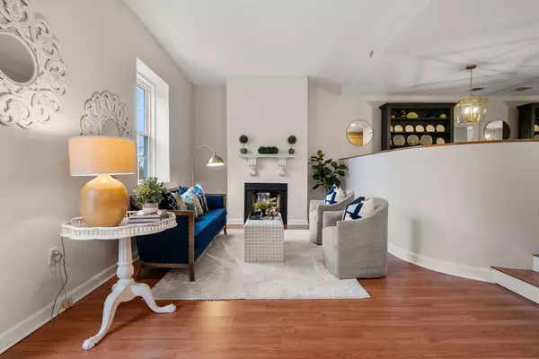 Duxbury, MA 02332,100 Parks St #32