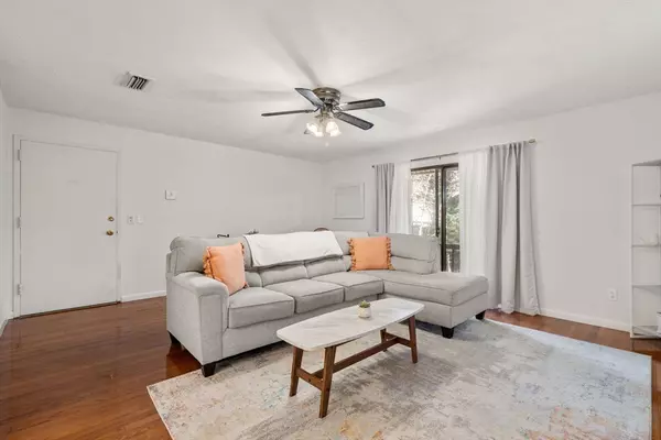 Oxford, MA 01537,24 Thayer Pond Dr #unit 16