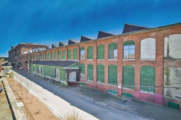 Lawrence, MA 01841,5 Lake Street