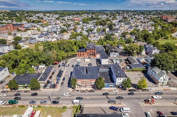 Lawrence, MA 01841,81-83 Holly Street