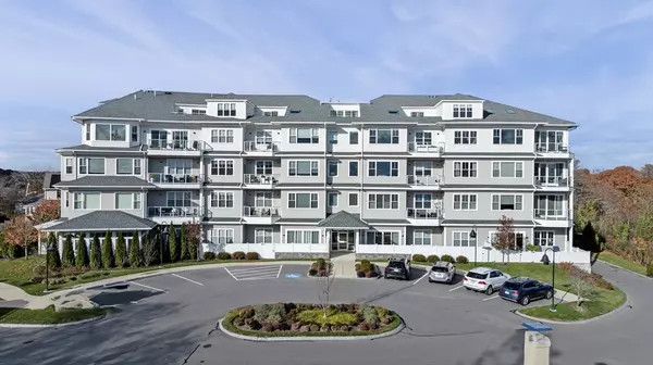 71 Greenwood Avenue #207, Swampscott, MA 01907