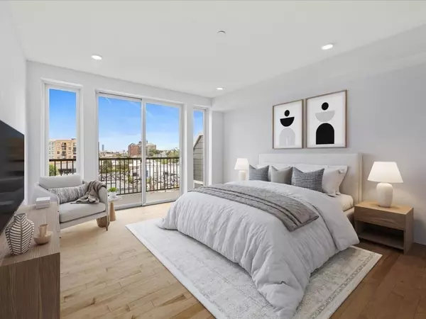 Boston, MA 02135,50 Hichborn #506