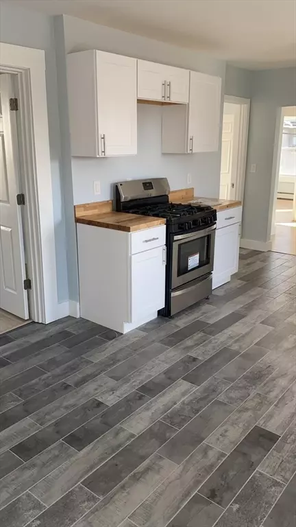 Clinton, MA 01510,116-118 Lawrence St #2