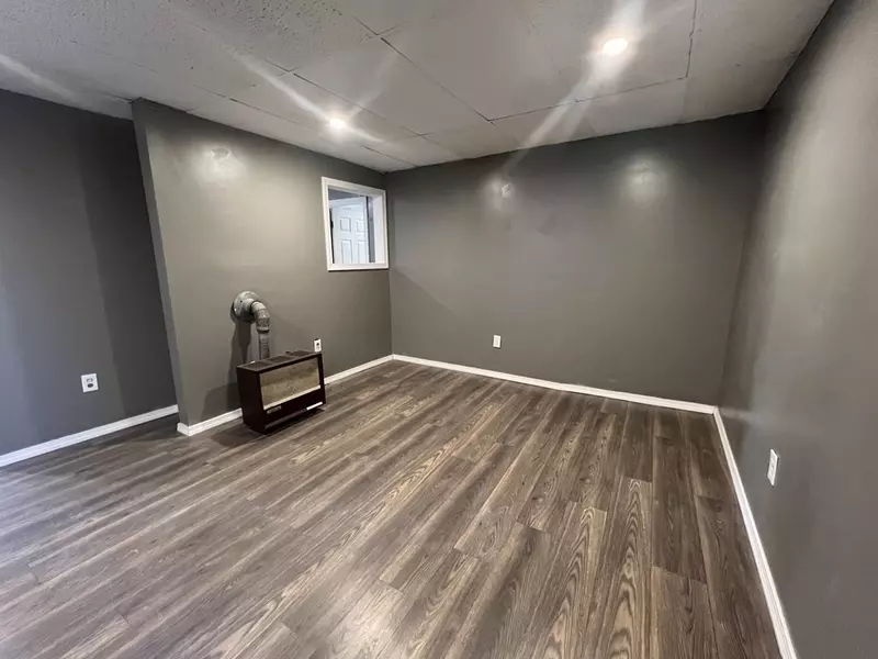 81 Merrifield St #B, Worcester, MA 01605