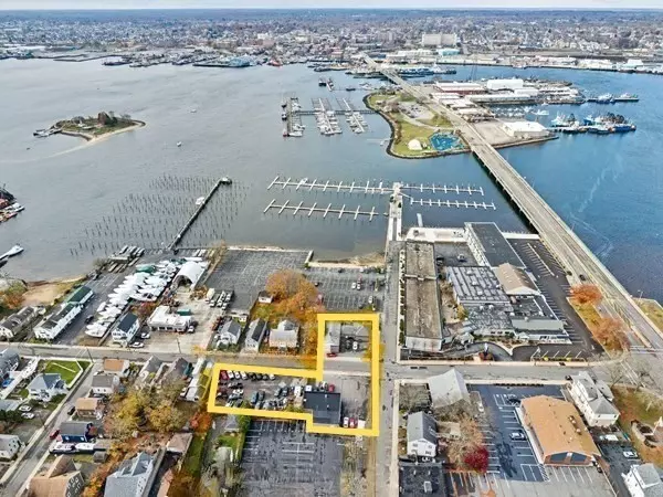 98 & 99 Middle St #1 and 2, Fairhaven, MA 02719