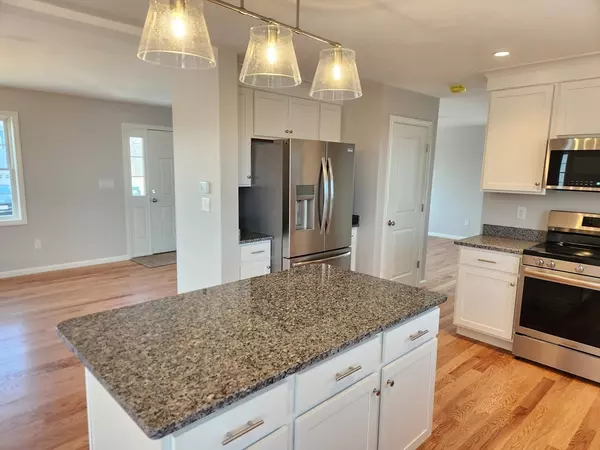 Lynn, MA 01904,53 Kelly Lane