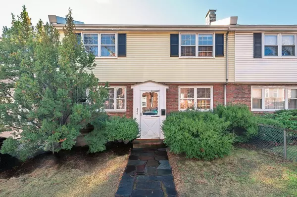 449 E 5th St, Boston, MA 02127