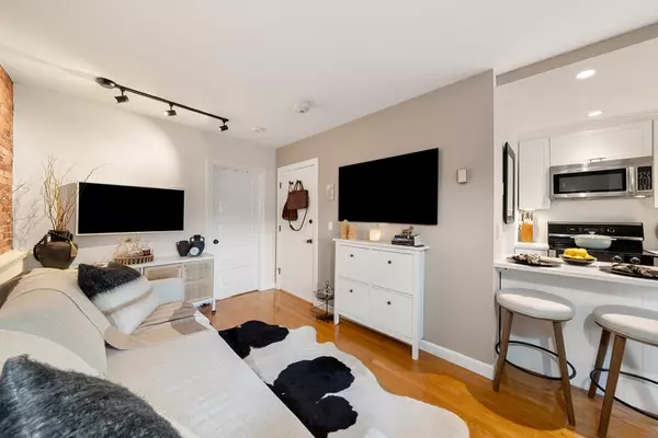 Boston, MA 02114,9 Hancock St #5