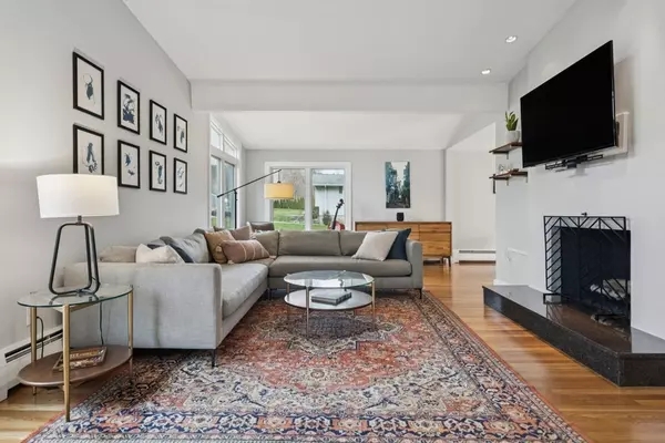 Andover, MA 01810,17 Linda Road