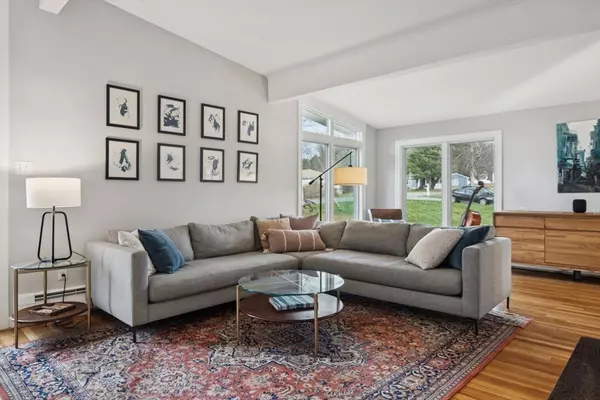 Andover, MA 01810,17 Linda Road