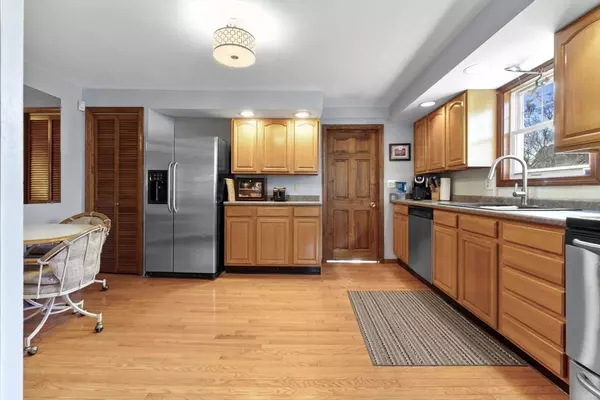 Beverly, MA 01015,7 Lothrop St.