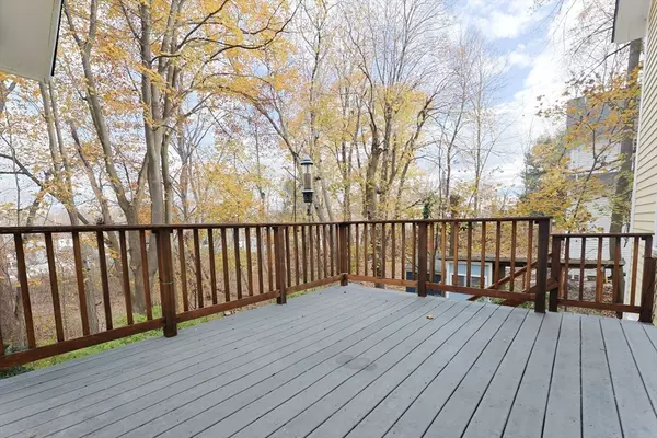 Maynard, MA 01754,12 Walcott Street