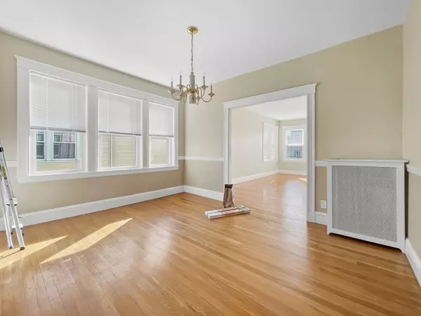 Medford, MA 02155,19 Stearns Ave #2