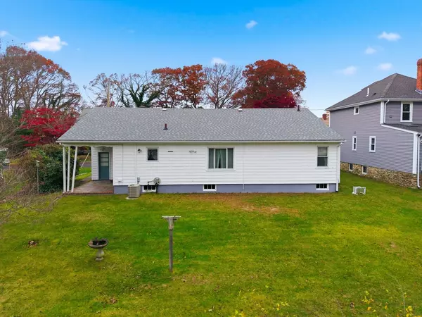 Dartmouth, MA 02747,50 Gaywood St