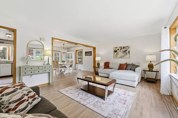 Westfield, MA 01085,505 Loomis St