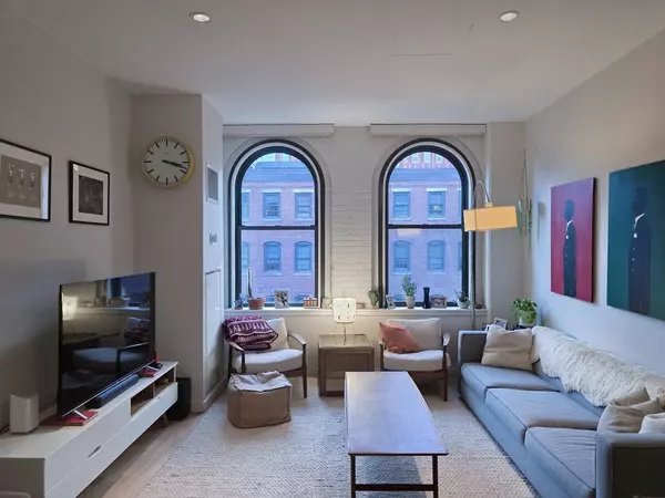 346-354 Congress St #505, Boston, MA 02210