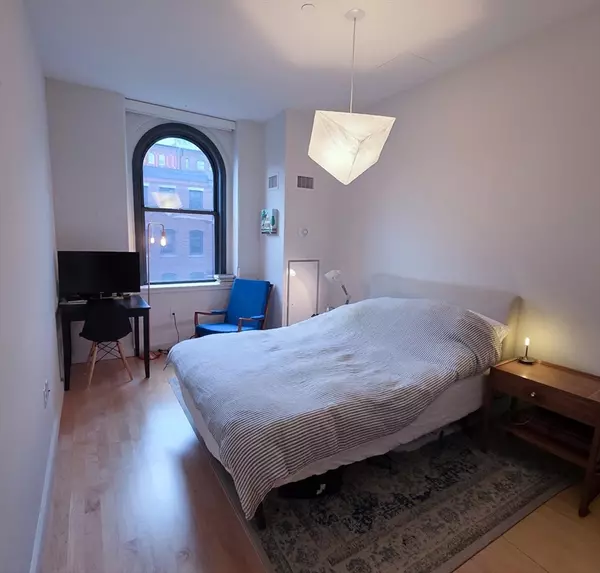 Boston, MA 02210,346-354 Congress St #505