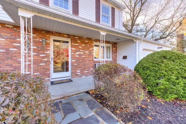 Worcester, MA 01609,7 Dubiel Drive