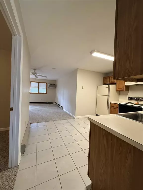 Shrewsbury, MA 01545,19 Maple Ave #3