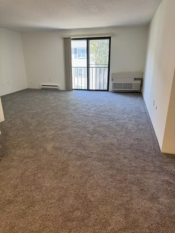 Natick, MA 01760,5 Village Rock Lane #24