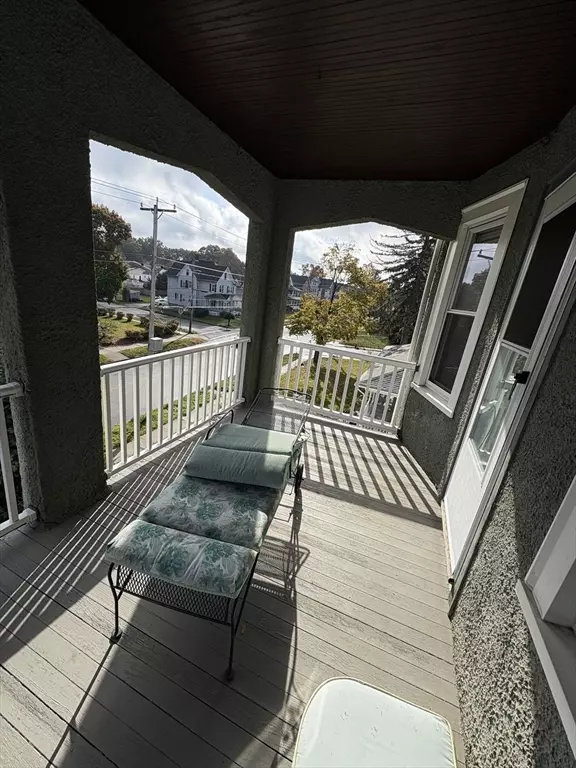 Chicopee, MA 01013,356 Springfield Street #6