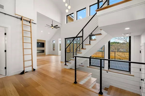 Gloucester, MA 01930,12 Woodward Ave