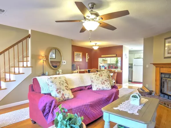 Whitman, MA 02382,728 Auburn St #F6