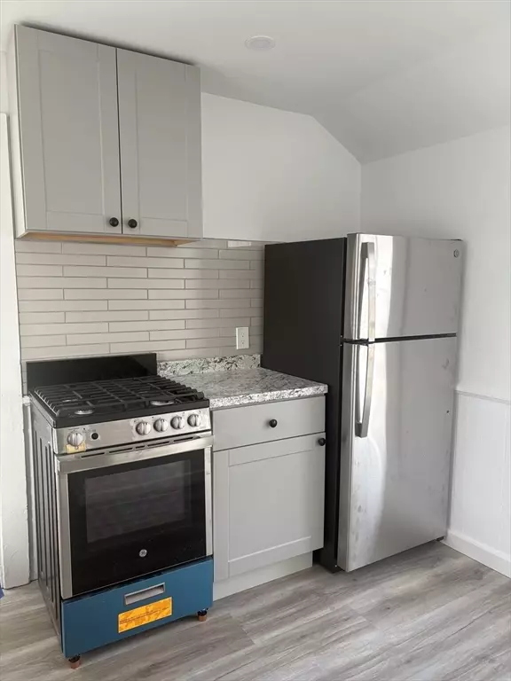 Natick, MA 01760,34 Walnut St. #4