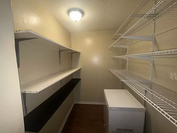 Springfield, MA 01107,62 Washburn St