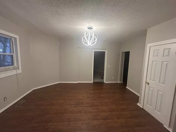 Springfield, MA 01107,62 Washburn St