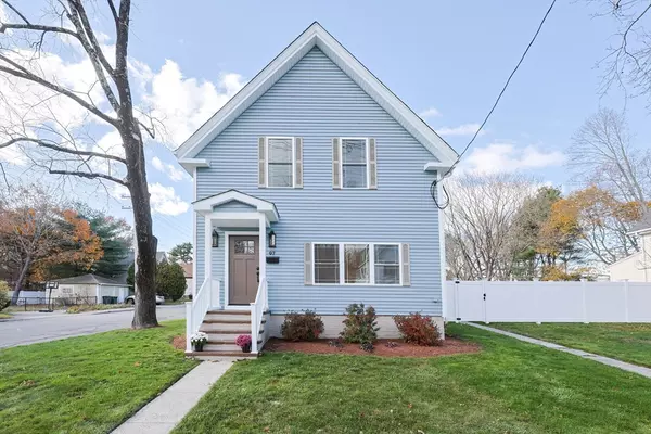 97 Fisher St, Franklin, MA 02038