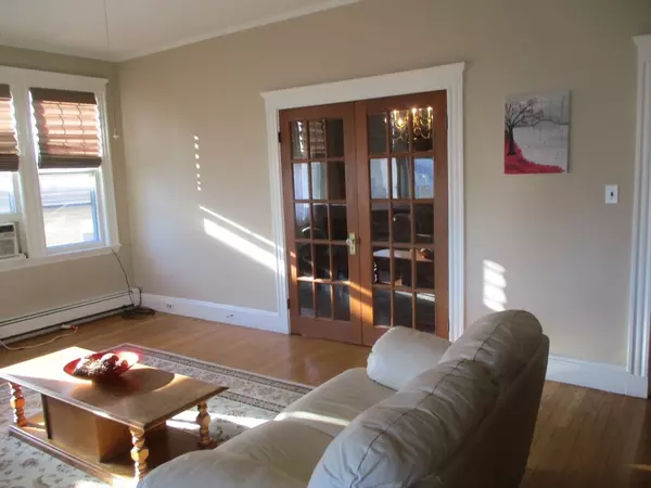 Chelsea, MA 02150,84 Tudor Street #4