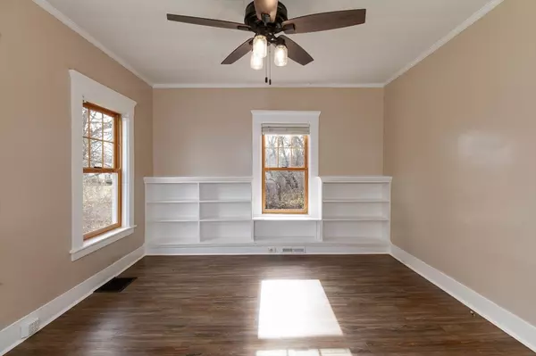 Medway, MA 02053,4 Shaw Street