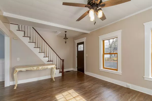 Medway, MA 02053,4 Shaw Street