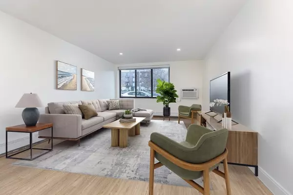 Boston, MA 02135,109-111 Tremont Street #111