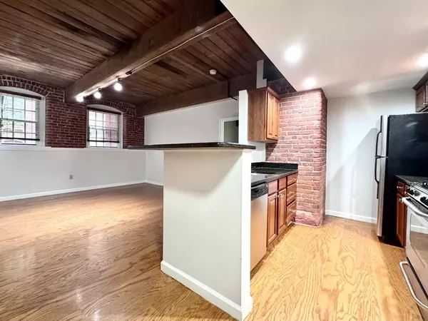 4 Bishop Street #G17, Framingham, MA 01702