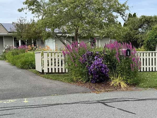 Dartmouth, MA 02748,3 Mishawum Drive